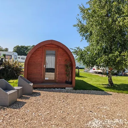 Cosy Glamping Pod Hotel Alford  Exterior photo