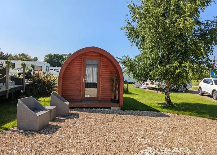 Cosy Glamping Pod